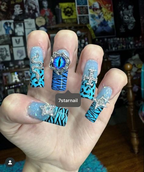 Blue 2000s Nails, Blue Emo Nails, Black And Blue Acrylic Nails, Y2k Blue Nails, Blue Scenecore, Scene Nails Emo, Emo Acrylic Nails, Scene Nails, Emo Nails