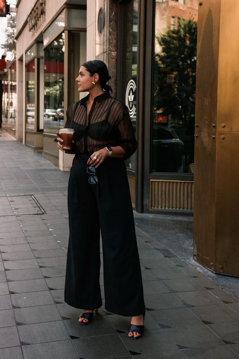 Classy Edgy Aesthetic, Black Culottes Outfit, Sheer Shirt Outfits, Black Wide Leg Pants Outfit, Wide Leg Pants Outfit Work, Trousers Outfit Casual, Black Trousers Outfit, Wide Leg Trousers Outfit, Conference Outfit