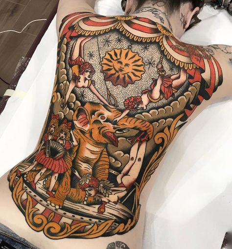 Traditional Circus back piece with elephant, acrobats and freak show. Tattoo by Capa, artist and owner at Tattoo Circus in Pisa, Italy. Body With Tattoos, Tattoo Back Piece, Traditional Back Tattoo, Circus Tattoo, Backpiece Tattoo, Jagua Henna, 16 Tattoo, Back Piece Tattoo, Tattoo Back