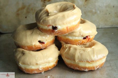 Peanut Butter and Jelly Donuts - Heather Christo Jelly Donuts, Glazed Donuts, Doughnut Recipe, Peanut Butter And Jelly, Allergy Free Recipes, Peanut Butter Jelly, Peanut Butter Recipes, Köstliche Desserts, Donut Recipes