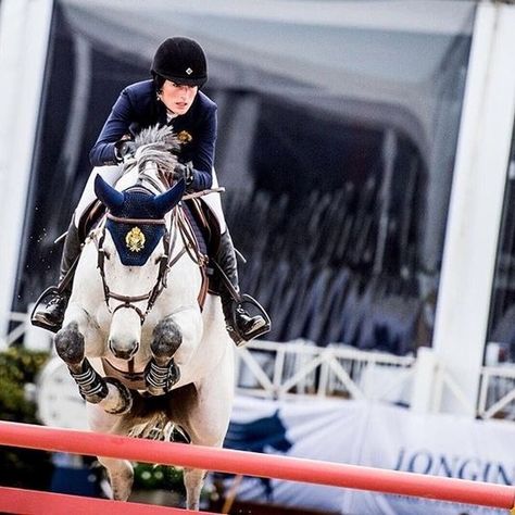 In the saddle: wishing our new brand ambassador @jessicaspringsteen best of luck in the Longines Global Champions Tour in Hamburg tomorrow!Photo: Lucio Landa Jessica Springsteen, Hunter Jumper Horses, Show Jumping Horses, Horses Equestrian, Equestrian Helmet, Horse Aesthetic, English Riding, Horse Blankets, Equestrian Life