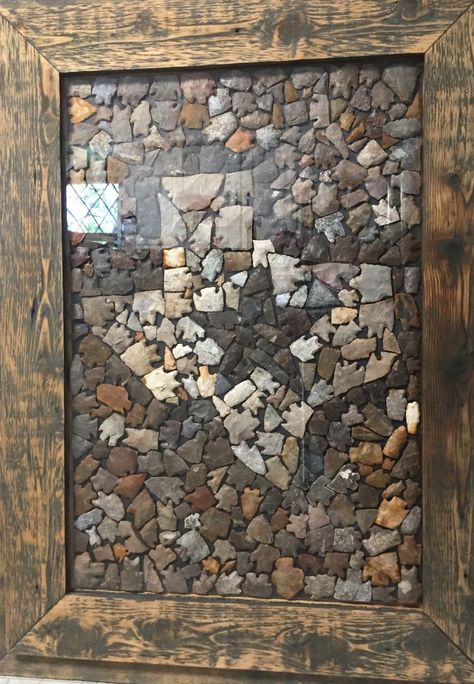 Texas art made with arrowheads! Rock Collection Display, Dyi Art, Arrowheads Design, Native American Tools, Only In Texas, Texas Strong, Arrowheads Artifacts, Native American Decor, Texas Decor