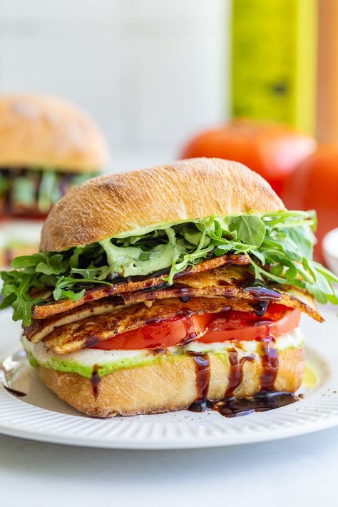 These Tofu Caprese Sandwiches are simple to make and the perfect handheld meal for summer! The basil sauce gives SO MUCH flavor to the sandwich and the tofu is crispy and adds a nice bit of protein to the meal! Baked Tofu For Sandwiches, Tofu For Sandwiches, Grilled Tofu Sandwich, Peanut Sauce Tofu, Tofu Sandwich Vegan, Sofritas Recipe, Orange Tofu Recipe, Tofu Pesto Sandwich, Avocado Sandwich Recipes