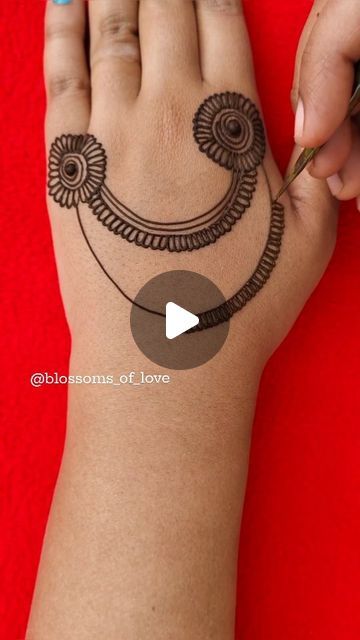 Step By Step Mehndi Designs, Miss U Papa, Mehndi Designs Tutorial, Mehndi Tutorial, Mehandi Design For Hand, Hand Mehndi Designs, Back Hand Mehndi, Back Hand Mehndi Designs, Mehandi Design