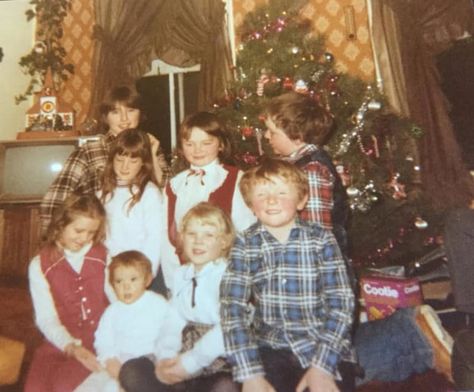 Christmas in the '80s was the best decade and here's why. 1980 Christmas Decorations, 1980s Christmas Aesthetic, 1980s Christmas Nostalgia, Christmas In The 80s, 80s Christmas Photos, 80s Christmas Tree, 80s Christmas Outfit, 80s Christmas Aesthetic, 80s Christmas Decorations