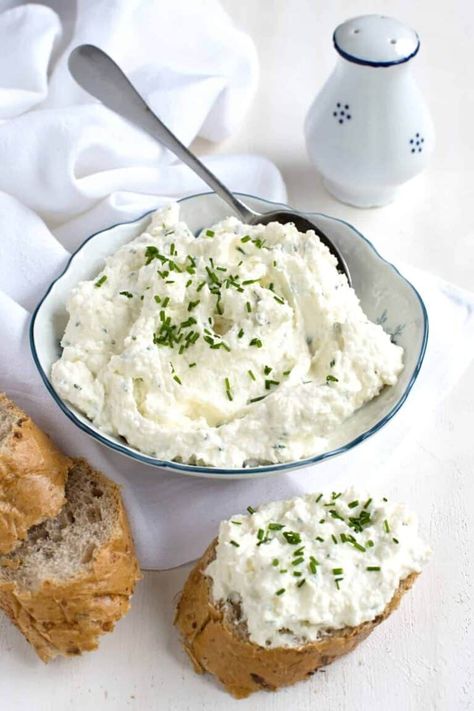 Farmer's Cheese Spread - Cook Like Czechs Farmers Cheese Recipes, Cheese Recipes Homemade, Cheese Spread Recipes, Farm Cheese, Farmers Cheese, Czech Recipes, Cheese Dishes, The Czech Republic, Cheese Spread