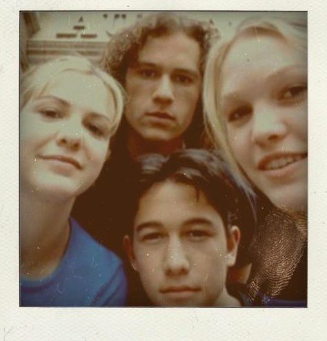 Heath Ledger in a selection of perfect Polaroid pictures What I Like About You, Julia Stiles, 10 Things I Hate About You, Joseph Gordon, Joseph Gordon Levitt, Australian Actors, 90s Movies, Heath Ledger, Polaroid Pictures