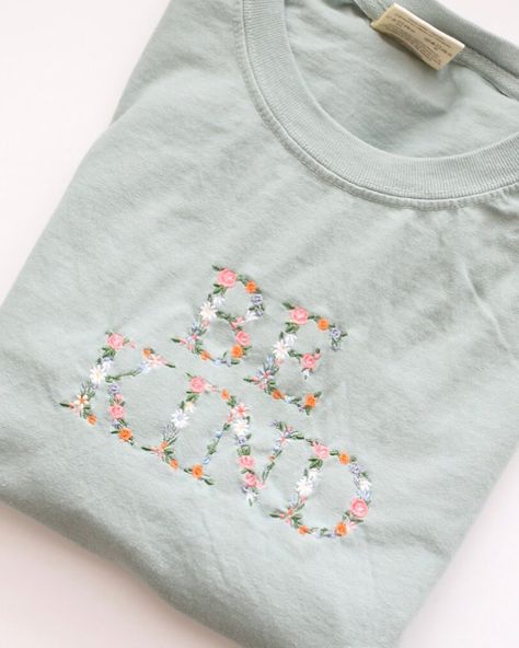 Embroider Ideas, Embroidery Stitches Beginner, Embroidery Tshirt, Hand Embroidered Flowers, Hard Metal, Embroidery On Clothes, Embroidered Tee, Embroidery Patterns Free, March 1st