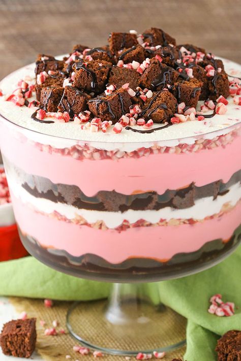 Brownie Trifle Desserts, Trifle Recipes Chocolate, Buttered Pecans, Brownie Trifle Recipe, Desserts For Christmas, Trifle Bowl Recipes, Trifle Dessert Recipes, Cooking Websites, Eggnog Cheesecake