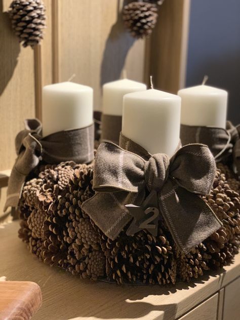 Christmas Advent Wreath Modern, Advent Wreath Candles, Christmas Advent Wreath, Christmas Floral Arrangements, Pinecone Wreath, Advent Candles, Advent Wreath, Spanish Moss, Blog Inspiration