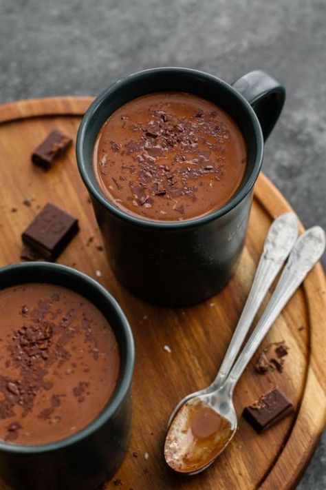 10 Ways To Upgrade Homemade Hot Chocolate    #holidayrecipes #christmasrecipes Dark Hot Chocolate, Vegan Hot Chocolate, Vegan Drinks, Desserts Vegan, Homemade Hot Chocolate, Chocolate Caliente, Winter Drinks, Hot Chocolate Recipes, Chocolate Drinks