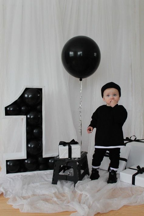 Baby First Birthday Themes, Baby Birthday Decorations, 1 Year Birthday, Black Baby Boys, 1st Birthday Photoshoot, Simple Birthday Decorations, Baby Boy Pictures, Baby Boy First Birthday, Baby Boy Room Nursery