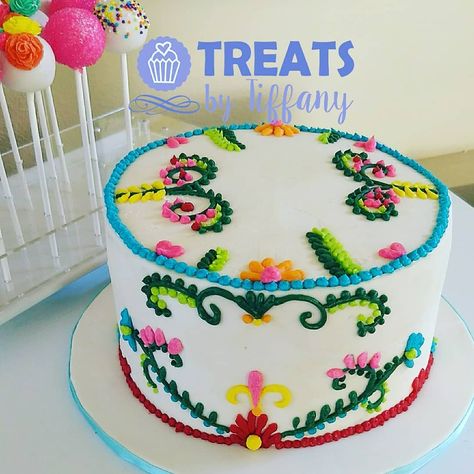 Fiesta Bridal Shower Cake, Fiesta Bridal Shower, Vanilla Sponge Cake, White Bridal Shower, Panda Party, Vanilla Sponge, Bridal Shower Cake, Bach Party, Vanilla Buttercream