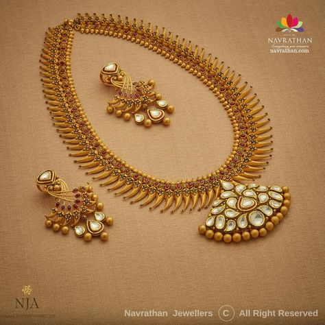 Navarathan Jewellers, Jadatar Jewelry, Navrathan Jewellers, Jewellery Sketch, 22 Carat Gold Jewellery, Platinum Jewellery, Gold Earrings Indian, Gold Jewels Design, Antique Necklaces Design