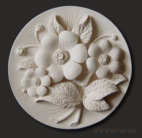 Flower Relief, Wrought Iron Furniture, Carved Wood Wall Art, Plaster Wall Art, Clay Wall Art, Wood Carving Designs, Clay Wall, Relief Sculpture, Plaster Art