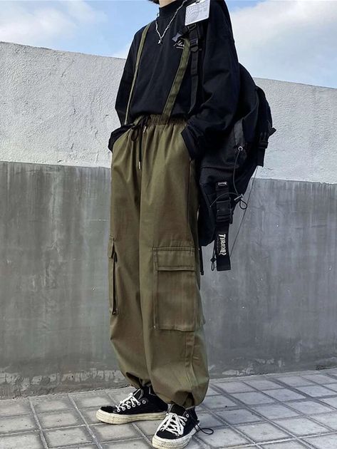 Men Holder Ribbon Cargo Pants | SHEIN Men Wearing Cargo Pants, Outfits For Green Pants, Army Clothes Aesthetic, Spring Outfits Aesthetic Men, Green Bottoms Outfits, Cargo Pants Reference, Aesthetic Outfit Ideas Men, Army Outfit Men, Spring Masc Outfits