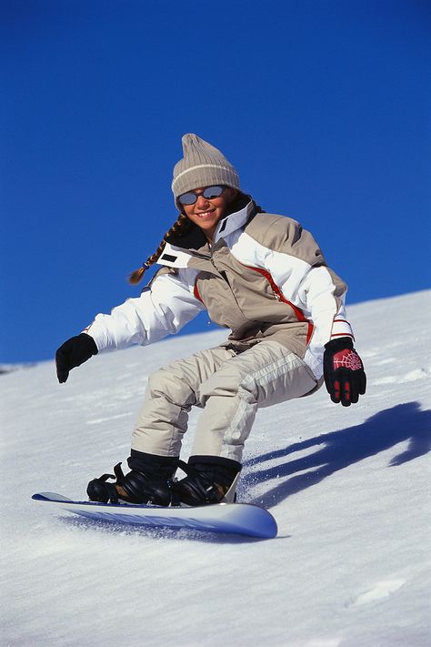 Snowboarding! Snowboarding Girls, Sports For Women, Winter Vacation Ideas, Winter Vacation Outfits, Best Winter Vacations, Minnesota Winter, Family Vacation Spots, Full Breakfast, Learn To Surf