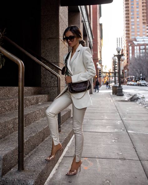 Workweek Neutrals Maria Vizuete, White Leather Pants, Satin Outfit, Neutral Fall Outfits, Mia Mia Mine, Functional Wardrobe, Mia Mia, Monochromatic Fashion, Leather Pants Outfit