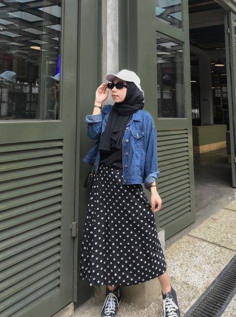 Style Hijab, Midi Skirt, Polka Dots, Ootd, Skirt, Quick Saves, Clothes