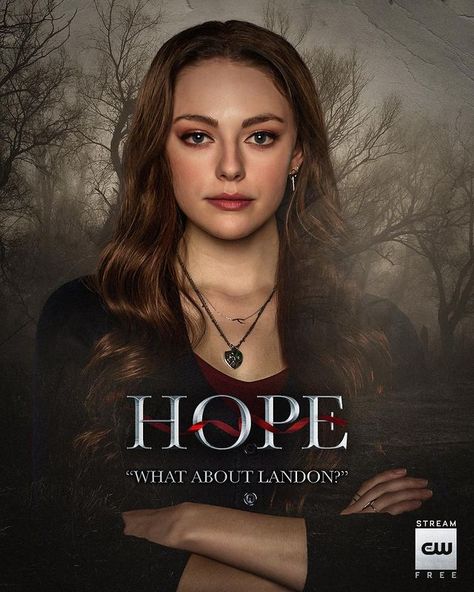 Hope Legacies, Damon Y Elena, Academia Aesthetic Outfit, Daniella Rose, Legacy Tv Series, Smile Icon, Hope Mikaelson, Picture Icon, Female Actresses