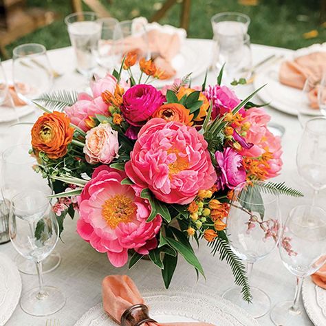 PeonyPartyTableSettingGBrooker_BP_1458_1x1 Peony Arrangements, Peony Flower Arrangements, Gloriosa Lily, Flower Magazine, Peonies Centerpiece, Bridal Bouquet Spring, Peony Arrangement, Spring Floral Arrangements, Peony Wallpaper