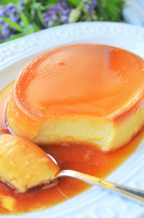 Caramel Custard Recipe, Caramel Pudding Recipe, Flan Au Caramel, Caramel Custard, Caramel Flan, Caramel Pudding, Creme Brûlée, How To Make Caramel, Flan Recipe