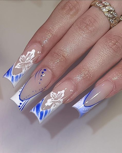 Blue Nd White Acrylic Nails, Blue And White Long Nails, Royal Blue Nail Designs Ideas, Nails Acrylic Blue Royal And White, Blue Water Nails Acrylic, Blue Willow Nails, Blue Vacation Nails, Royal Blue Nails Designs, Nail Designs Ideas