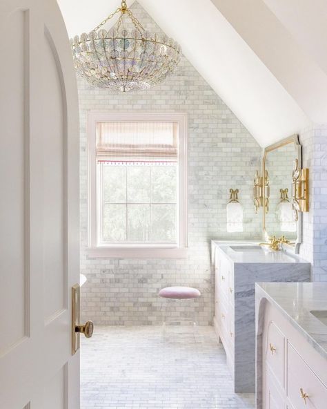 Fox Group, New York Penthouse, Marble Pink, Baths Interior, Timeless Interiors, Arched Doors, Girls Bathroom, Trendy Bathroom, Elegant Bathroom