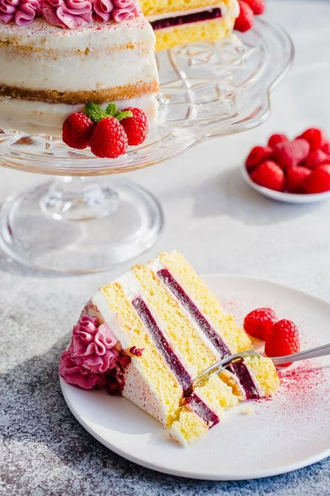 Delicate sponge cake layers filled with creamy sweet cream cheese frosting and raspberry jello made with real fruits. Gorgeous, tall and impressive cake for any occasion. Raspberry Filled Cake, Fruit Layer Cake, Cream Cheese Layer Cake, Raspberry Jello, Cake With Fruit, Layer Cake Filling, Raspberry Cream Cheese, Shortcake Cake, Strawberry Shortcake Cake