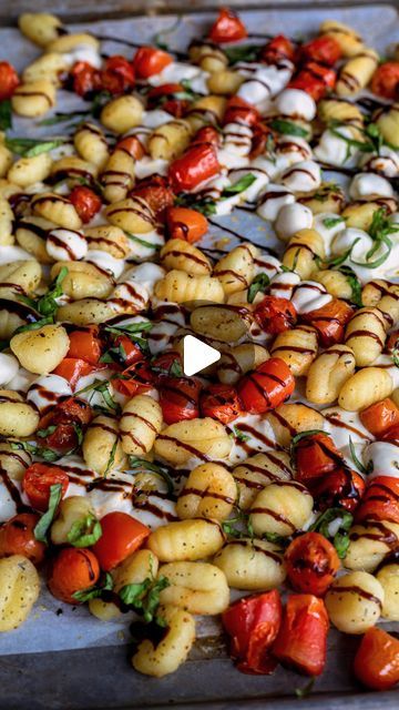 Mandi Hickman on Instagram: "Sheet pan caprese gnocchi is what weeknight dinner dreams are made of 🍅🌿 comment “recipe” to get the recipe sent directly to your messages! Gnocchi, tomatoes, mozzarella pearls, basil and balsamic glaze. One of the easiest things you can throw together for a quick but delicious dinner . . . #weeknightdinner #traderjoes #easydinner #feedfeed #quickmeals #easyrecipe #recipeideas #recipevideo #sheetpanmeal #easymeals #pasta #goodmoodfood #tomatoes #gnocchi #caprese" Gnocchi Tomato Mozzarella, Caprese Gnocchi, Mozzarella Pearls, Tomatoes Mozzarella, Tomato Mozzarella, Pan Recipes, Balsamic Glaze, Sheet Pan Recipes, Delicious Dinner