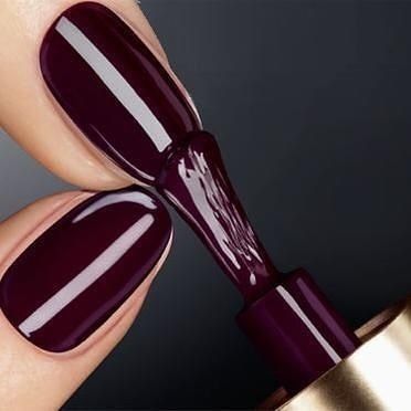 Perfectly polished glossy nails are a must... . . . #biosculpture #opigelcolor #vinylux #cndshellac #evogel #healthynails #naillounge #libertyhall #gabbihairdressing #woodhouseeaves Ongles Beiges, Fall Beauty Trends, Plum Nails, Glitter French Manicure, Nails Dark, Manicure Colors, Diy Perfume, Burgundy Nails, Image Description