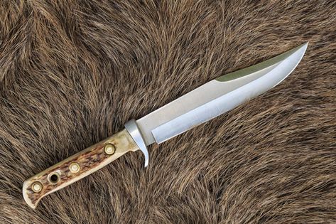 Puma Knives, Best Bowie Knife, Knife Stand, La Forge, Knife Design, Cool Knives, Bowie Knife, Camp Knife, Handmade Knives