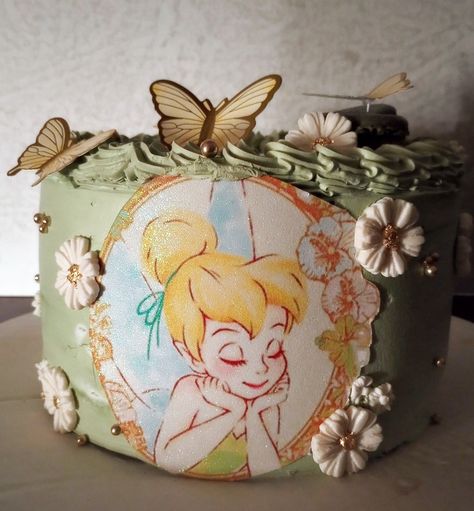 Tinker Bell Cake Ideas, Tinkerbell Cake Ideas, Bolo Tinker Bell, Tinker Bell Party, Tinker Bell Cake, Tinkerbell Cake Topper, Tinkerbell Theme, Tinkerbell Birthday Cakes, Fairy Theme Birthday Party