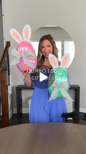 Kristin Miller | Mom of 2 on Instagram: "Easter gift idea🐰Comment “links” to get these items sent directly to your DMs! Im giving these to my kids the first week of March to kick off Easter🤍These would also be great as a teacher gift or hostess gift - save & share with somebunny you love🐰 • Pajamas are @dreambiglittleco in my @shop.ltk use code KRISTIN15 Painting crafts are from @simplyadoorabledesigns in my @shop.ltk use code KRISTIN15  • • #eastergift #giftidea #teachergift #easterideas #easterbasket #easterbunny #kidsgiftidea #kidsactivities #toddleractivities #hostessgift" Teen Easter Basket Ideas 2024, Easter Basket Ideas For Girls 10-12, Adult Easter Basket Cleaning Supplies, Monogrammed Easter Basket, Mom Of 2, Easter Stuff, Hippity Hoppity, First Week, 2 On