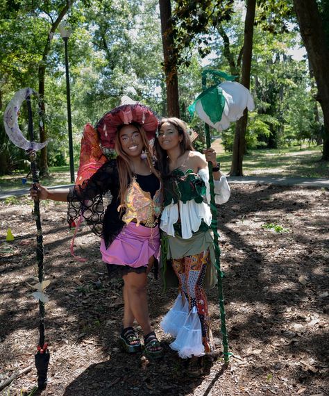 Black Fairies, Nerd Costume, Ren Fair, Black Fairy, Fairy Costume, Cosplay Makeup, Women Photography Poses, Cosplay Dress, Fairytale Wedding