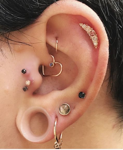 #nosepiercingnearme Relieve Migraine, Migraine Piercing, Auricle Piercing, Bodysuit Tattoos, Daith Piercings, Piercing Conch, Smiley Piercing, Cool Ear Piercings, Piercing Cartilage