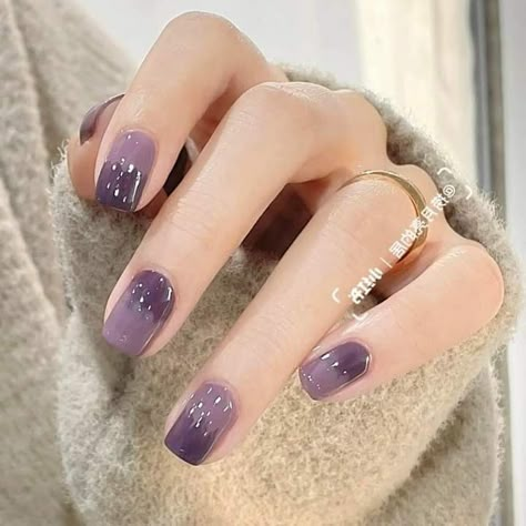 Nail Perpul Color, Nail Art Ungu Lilac, Minimal Purple Nails, Gradient Glitter Nails, Purple Nails Korean, Lilac Nails Korean, Short Nail Designs Minimal Purple, Minimal Nails Art, Kutek Disney