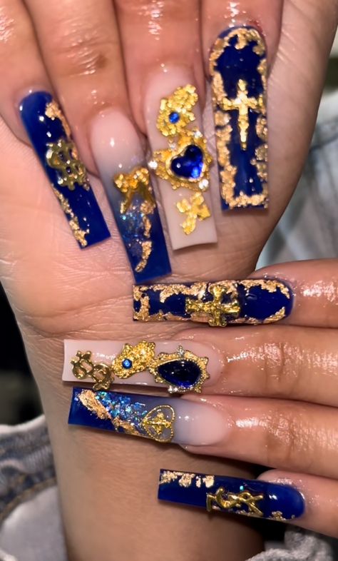 Blue Nails Trendy, Chrome Nails Blue, Nails Gold Chrome, Almond Stiletto Nails, Nails Money, Nails Fancy, Almond Stiletto, Gold Chrome Nails, Money Nails