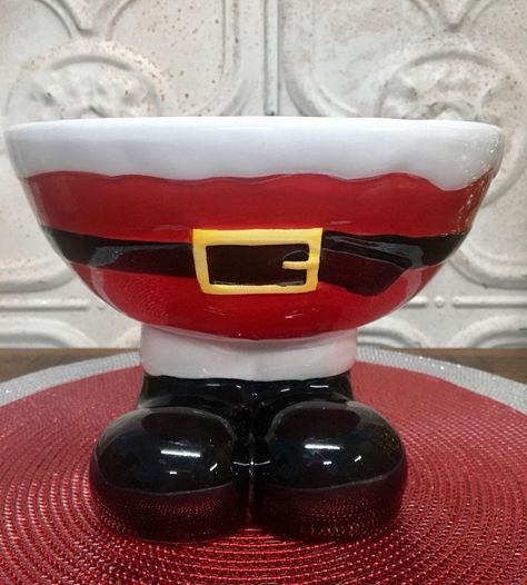 Large Ceramic Santa Footed Winter Table Bowl Christmas Decor Sleigh Bell Bistro  | eBay Christmas Dishware, Suit Boots, Mesa Oval, Gold Belt Buckle, Holiday Snacks, Winter Table, Seasonal Treats, Silhouette Cameo Machine, Pedestal Bowl