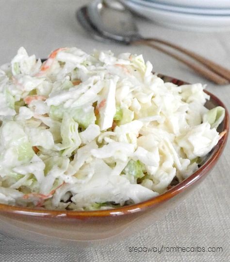 Horseradish Coleslaw - a low carb side dish recipe Horseradish Coleslaw, Salad Types, Keto Cabbage Recipe, Best Coleslaw Recipe, Horseradish Recipes, Vinegar Coleslaw, Low Carb Side, Low Carb Salad, Cole Slaw