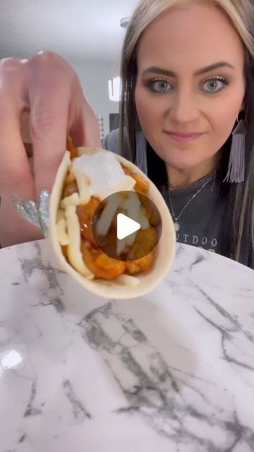 Larissa Krebbs on Instagram: "Buffalo Ranch Chicken Fajitas  Makes 9 Servings of Fajita Mix (1/2 cups) 109 Calories, 21g Protein, 3.3g Net Carbs, 1.4g Fat, 2.6g Sugar Per Serving. My Fajita: 217 Calories, 32g Protein, 8.3g Net Carbs, 5.4g Fat, 3.4g Sugar. #fajitas #chicken #chickenrecipes #weightloss #fatloss #lowcarb #highprotein #lowcalorie #recipes #cook #wls #buffalochicken" Chicken Fajita Dinner Ideas, Creamy Chicken Fajita Burrito, Low Carb Chicken Fajitas, Fajitas Chicken, Keto Sandwich, Buffalo Ranch Chicken, Fajita Mix, Fajita Chicken, Bariatric Friendly Recipes