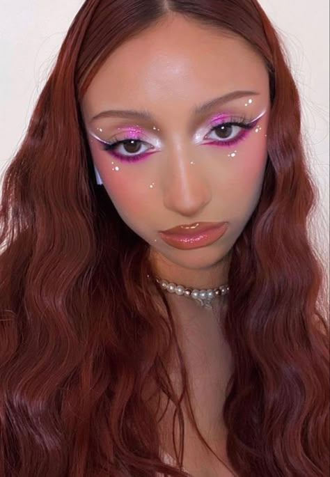 Black Pink Makeup Looks, Fun Glam Makeup, Pink Goth Makeup, Valima Makeup, Cool Eye Makeup Looks, Anniversary Makeup, Goth Makeup Ideas, Eyes Hazel, Birthday Makeup Looks