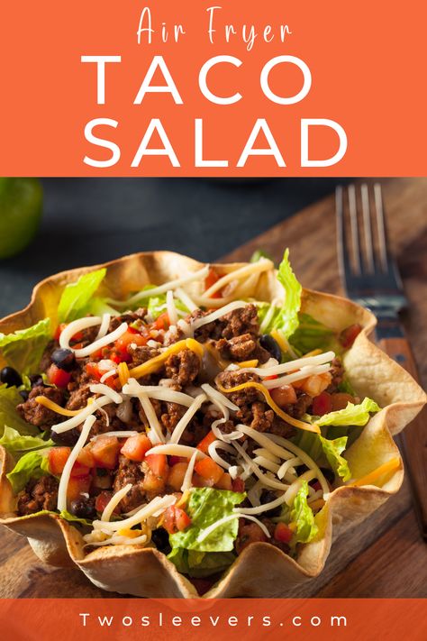 This Taco Salad recipe is a tasty salad with a Mexican-inspired twist! Layer some of your favorite taco toppings with a crispy homemade taco bowl to create the perfect meal to celebrate your next Taco Tuesday! Chili Salad, Taco Salad Dressing, Taco Salad Bowls, Taco Salad Recipe, Taco Toppings, Keto Fried Chicken, Taco Bowl, Healthy Beef Recipes, Taco Salad Recipes