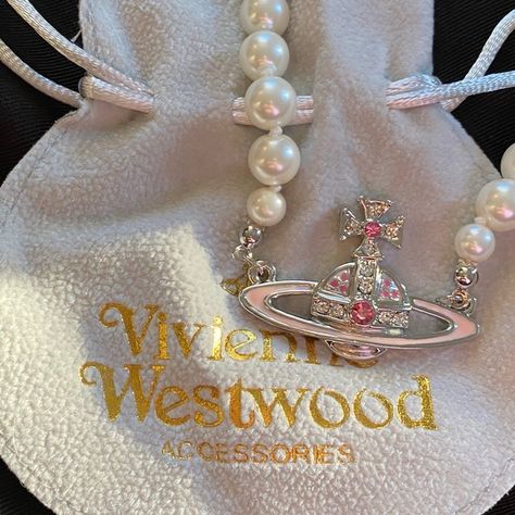 ♡ on Twitter: "… " Vivienne Westwood Aesthetic, Westwood Aesthetic, Vivian Westwood, Aesthetic Necklace, Vivienne Westwood Jewellery, Jewelry Accessories Ideas, Mommy Style, Dope Jewelry, Girly Jewelry