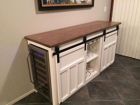 Sunroom Bar, Wine Bar Furniture, Diy Wine Bar, Wine Fridge Cabinet, Fridge Diy, Wine Storage Diy, Fridge Cabinet, Dining Buffet, Wine Bar Cabinet