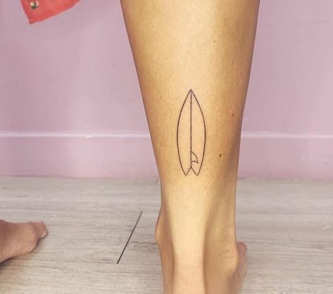 Mini Thunderbolt Surfboard Wave Tattoo, Surfboard Minimalist Tattoo, Surfboard Fin Tattoo, Simple Surfboard Tattoo, Surfboard Tattoo Ideas, Surf Board Tattoo Design, Surfboard Tattoo Small, Surfer Tattoo Ideas, Surf Tattoo Ideas