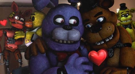 Some Fronnie ships 😍 #fnaf1 #fnaf2 #fronnie #toyfronnie #shadowfronnie Fnaf Freddy, Toy Bonnie, Scott Cawthon, Animatronic Fnaf, Fnaf Wallpapers, Fnaf 1, Freddy Fazbear, Anime Fnaf, Fnaf Drawings