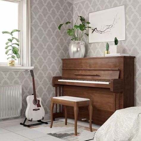 How to Transform a Spare Room into a Home Music Studio | Extra Space Storage Office Music Room Combo, Music Office Room, Small Piano Room, Modern Music Room, Home Piano, Office Music Room, Music Room Office, Piano Living Rooms, Music Room Design