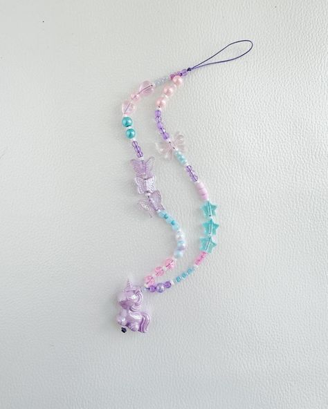 These adorable pastel phone charm straps are now on Etsy! How adorable are these pastel unicorns??? Available in 5 different colors, and you can add letter beads! Check out my bio for the link 🦄 #handmade #pastelrainbow #colorful #phonestrap #iphoneaccessories #phoneaccessories #girly #smallbusiness Pastel Phone, Pastel Beads, Letter Beads, Phone Charm, Pastel Rainbow, The Duff, Phone Accessories, Different Colors, Pastel