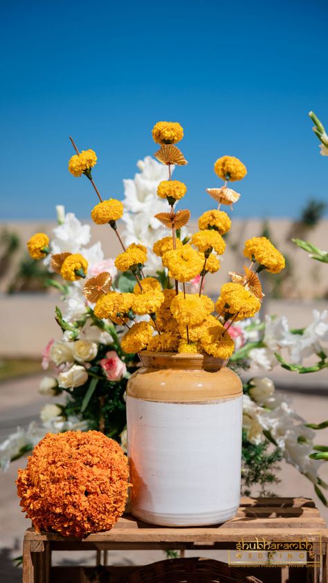 South Indian Haldi Decoration, South Indian Haldi Decor, Haldi Table Centerpiece, South Indian Table Decor, Indian Marigold Decor, Indian Table, Wedding Stationery, Flower Arrangements, Stationery